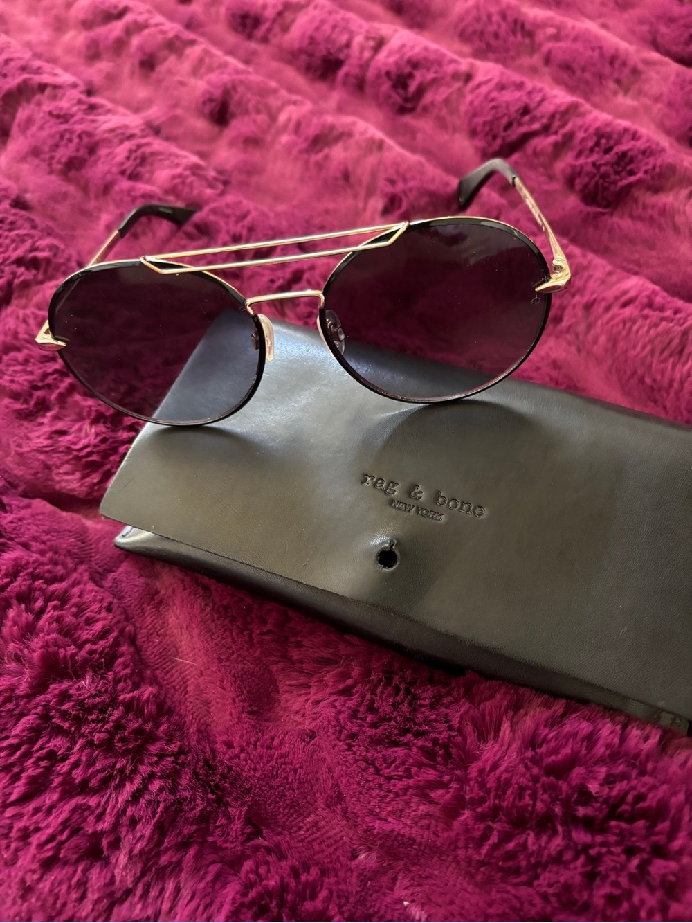 Rag & Bone Women's round Gold Aviator Sunglasses Dark Purple Lenses never worn